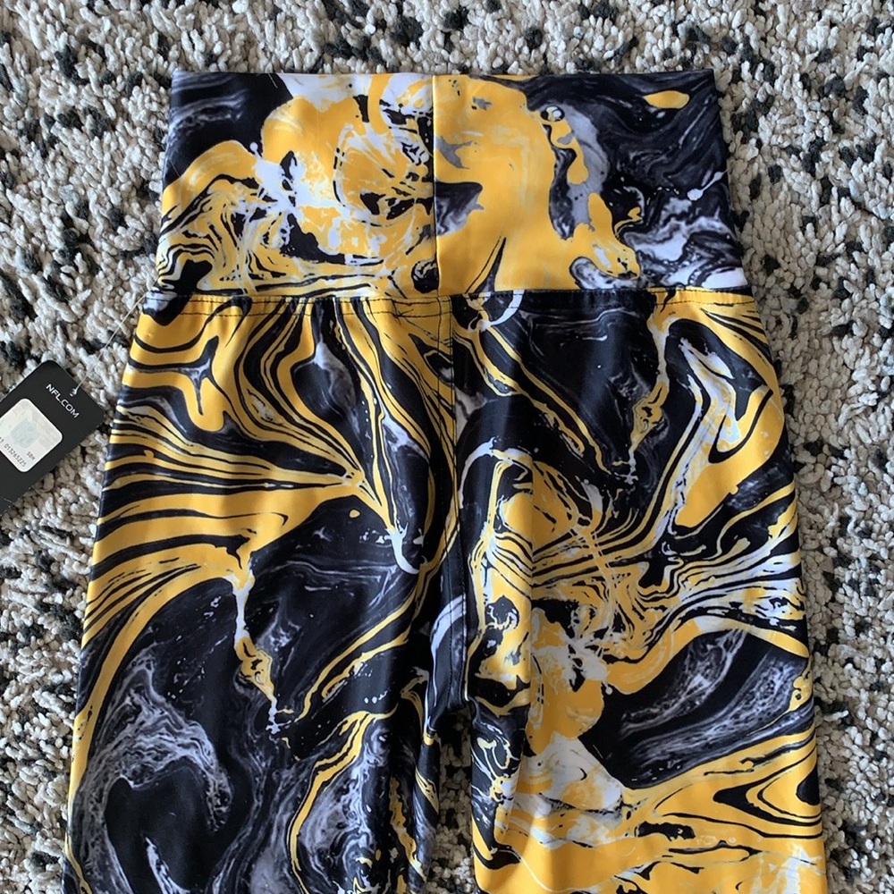Zubaz x Majestic Women's Leggings Pittsburgh Steelers NFL Back Gold Swirl XS - Picture 7 of 9